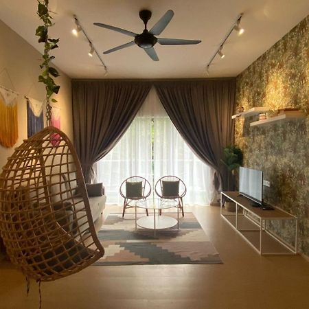 Lily Homes Tanah Rata Luaran gambar