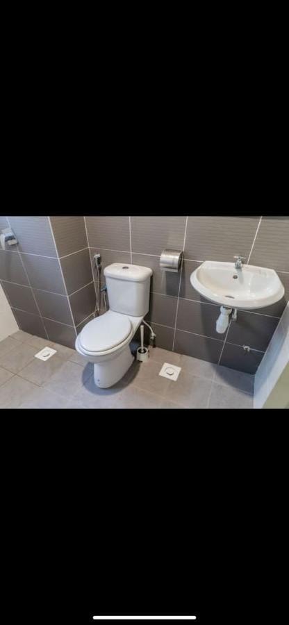 Lily Homes Tanah Rata Luaran gambar